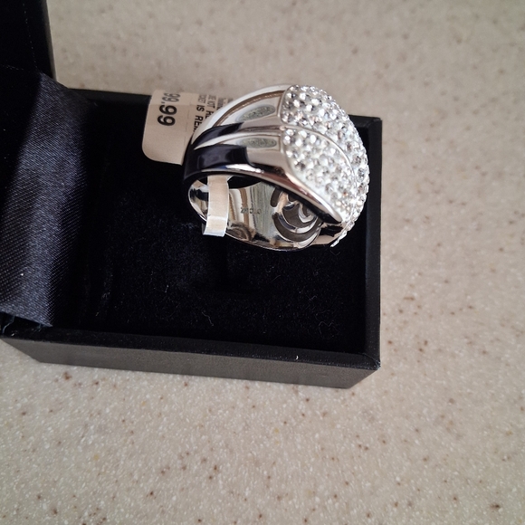 Crystal Ring - Picture 5 of 5